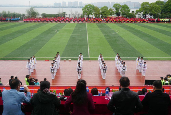 组图：国产 福利 视频春季运动会开幕式精彩纷呈